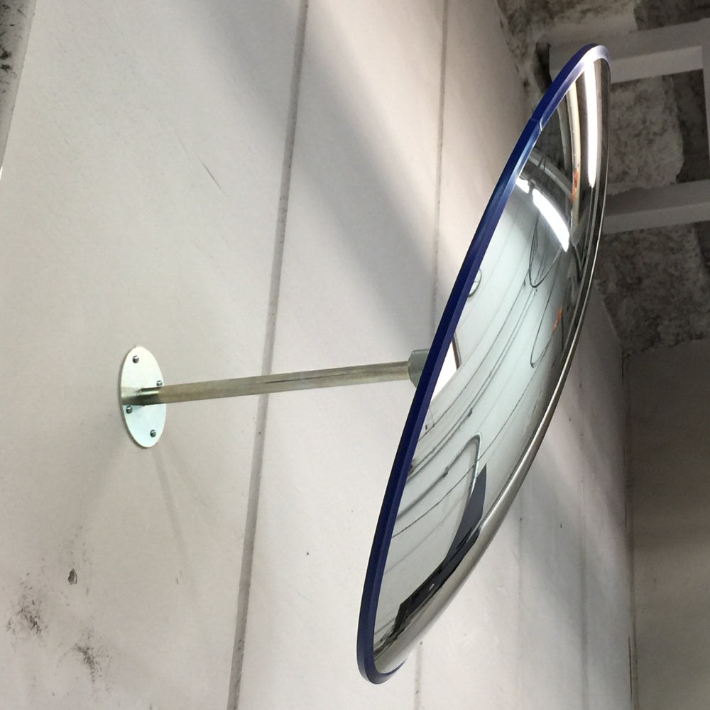 カーブミラー 室内 防犯ミラー 丸型 550φ 固定アーム 固定タイプ 防犯 屋内 店舗 工場 倉庫 万引き イタズラ 防止 防犯グッズ 盗難防止 業務用 アクリル製 /グレー/白/青/ 日本製 yh048